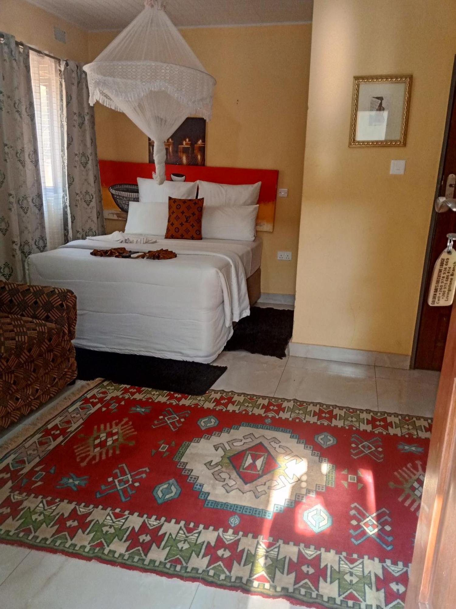 Golden Days Lodge Livingstone Esterno foto
