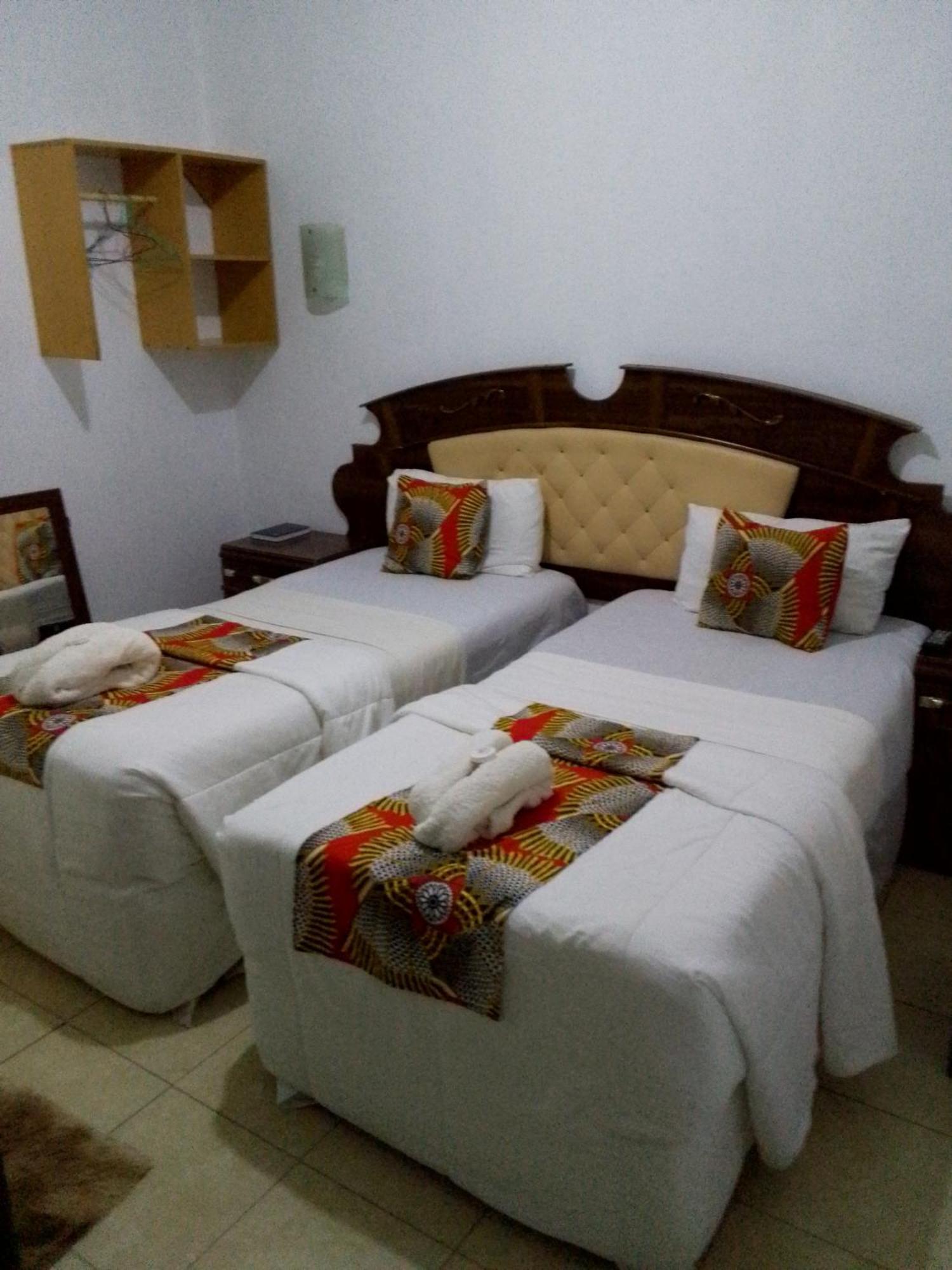 Golden Days Lodge Livingstone Esterno foto